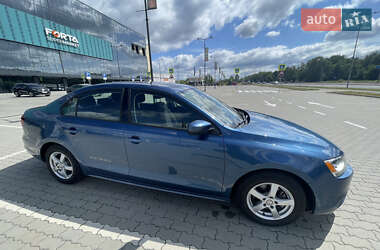 Седан Volkswagen Jetta 2016 в 