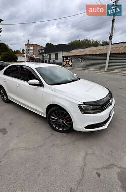 Седан Volkswagen Jetta 2013 в Умани