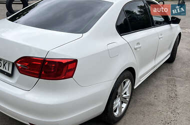 Седан Volkswagen Jetta 2012 в Киеве