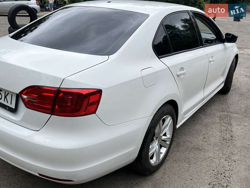Volkswagen Jetta 2012