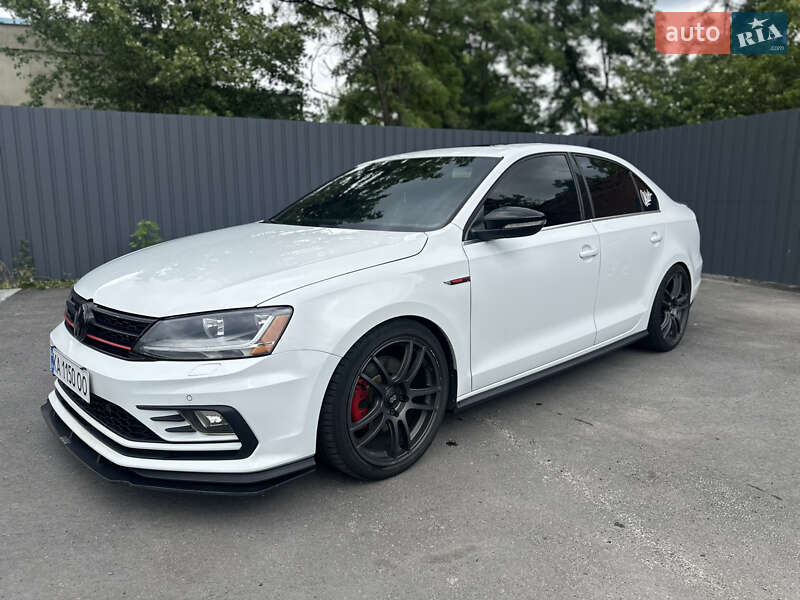 Седан Volkswagen Jetta 2017 в Полтаве