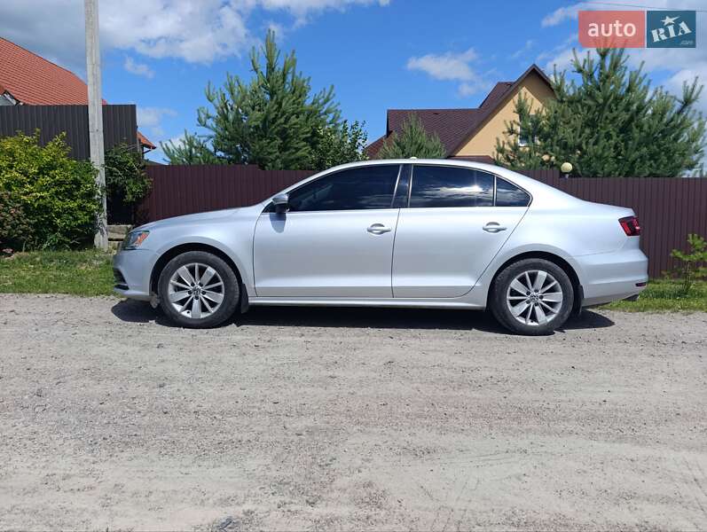 Седан Volkswagen Jetta 2016 в Киеве