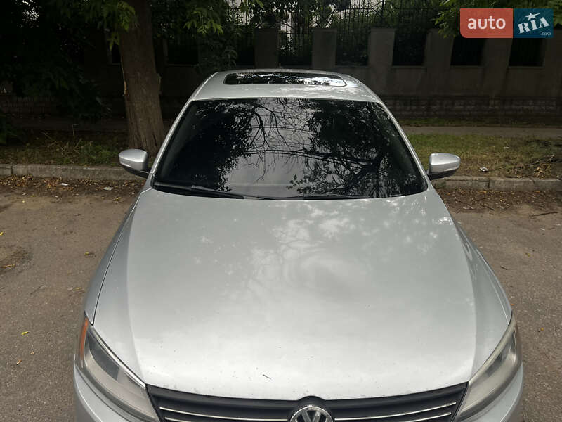 Седан Volkswagen Jetta 2010 в Харькове
