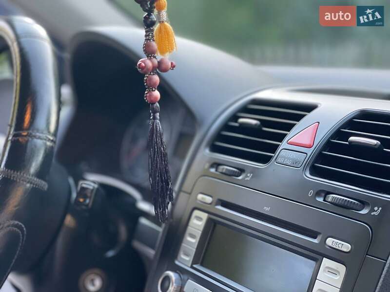 Седан Volkswagen Jetta 2008 в Ровно