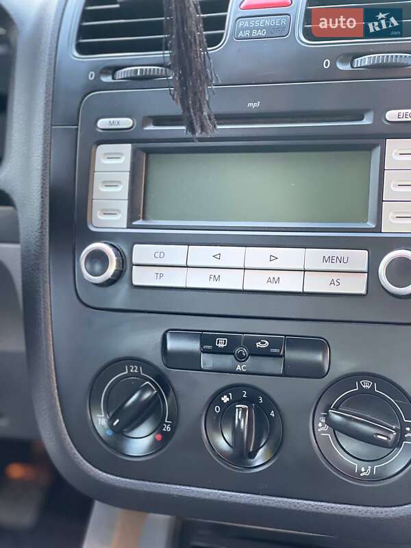 Седан Volkswagen Jetta 2008 в Ровно