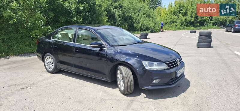 Седан Volkswagen Jetta 2016 в Полтаві