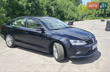 Седан Volkswagen Jetta 2016 в 