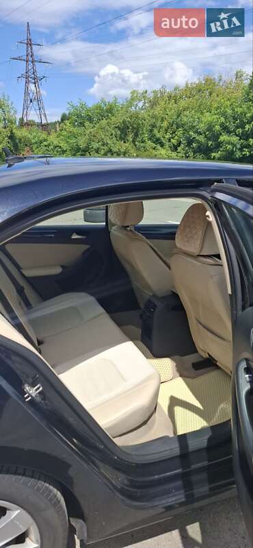 Седан Volkswagen Jetta 2016 в Полтаві