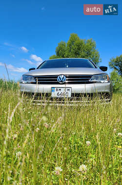 Седан Volkswagen Jetta 2016 в Глухове