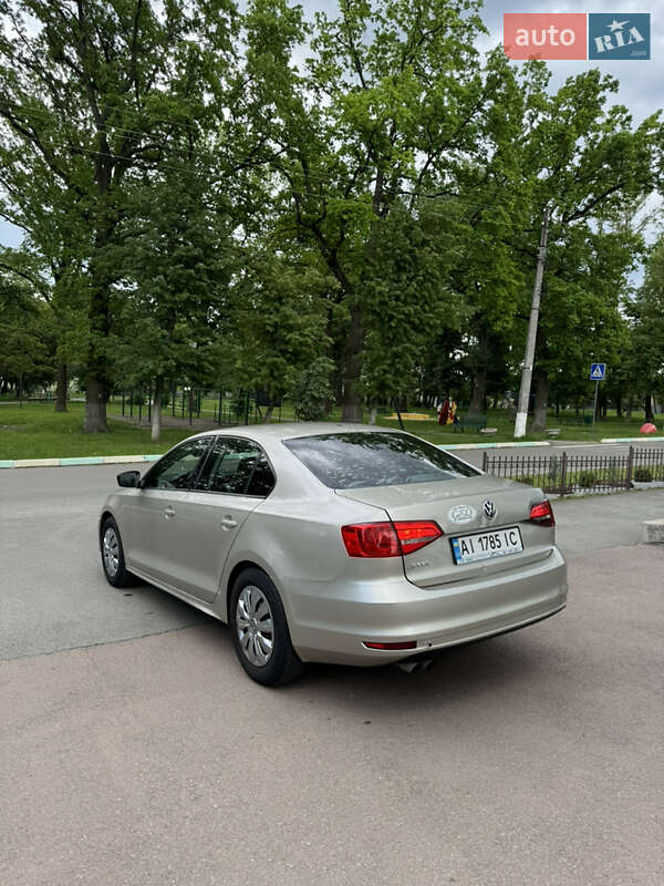 Седан Volkswagen Jetta 2014 в Харькове