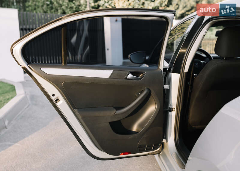 Седан Volkswagen Jetta 2011 в Білій Церкві