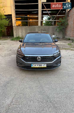 Седан Volkswagen Jetta 2019 в Умани