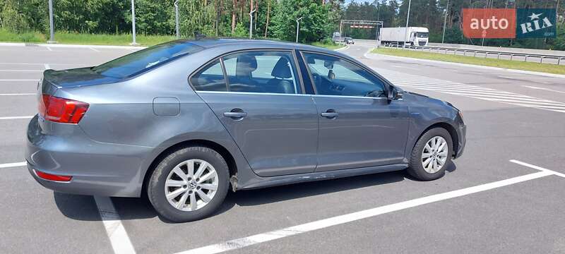 Седан Volkswagen Jetta 2013 в Киеве