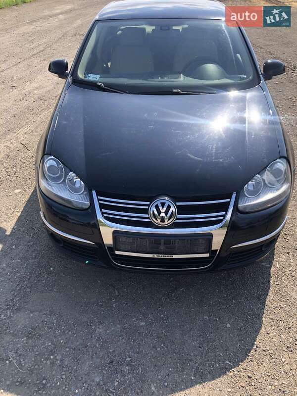 Седан Volkswagen Jetta 2008 в Ланчині