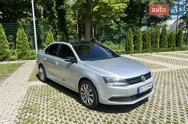 Седан Volkswagen Jetta 2011 в 