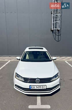 Седан Volkswagen Jetta 2016 в Киеве