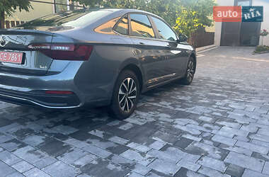 Седан Volkswagen Jetta 2024 в 