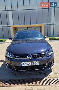 Седан Volkswagen Jetta 2013 в 