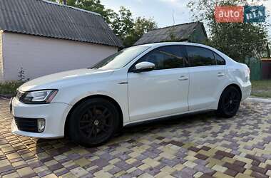 Седан Volkswagen Jetta 2015 в 