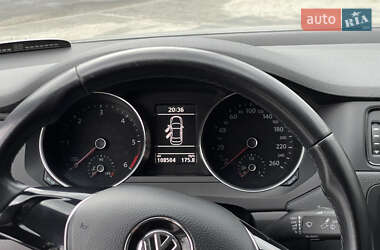 Седан Volkswagen Jetta 2016 в 