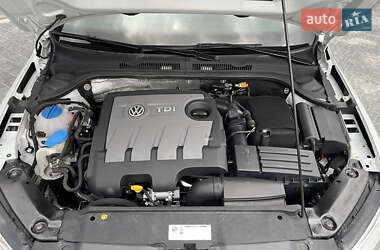 Седан Volkswagen Jetta 2016 в 