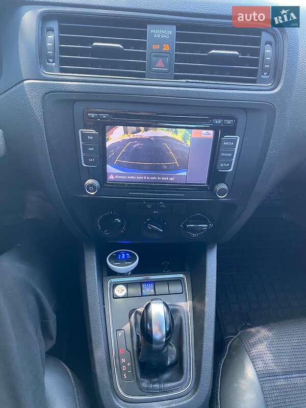 Седан Volkswagen Jetta 2014 в Полтаве