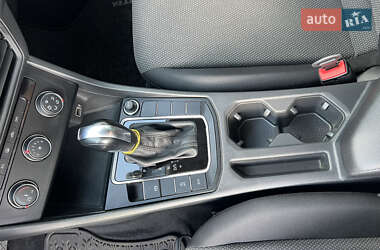 Седан Volkswagen Jetta 2019 в 