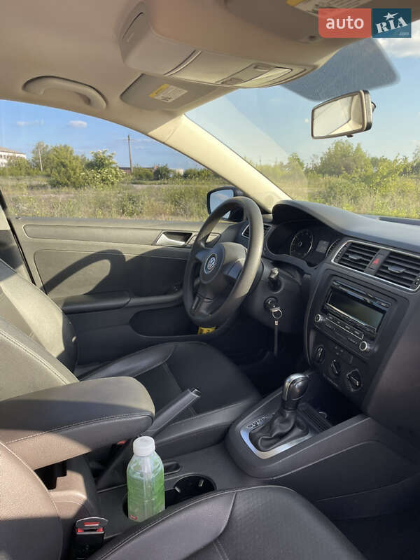 Седан Volkswagen Jetta 2013 в Подільську
