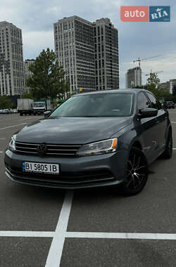 Седан Volkswagen Jetta 2016 в 