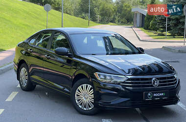 Седан Volkswagen Jetta 2018 в Киеве
