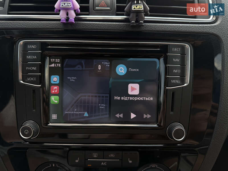 Седан Volkswagen Jetta 2015 в Киеве
