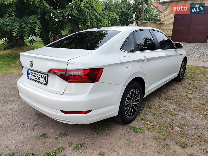 Седан Volkswagen Jetta 2018 в Киеве