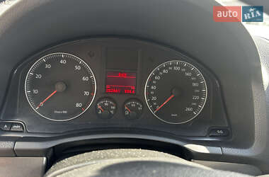 Седан Volkswagen Jetta 2008 в 
