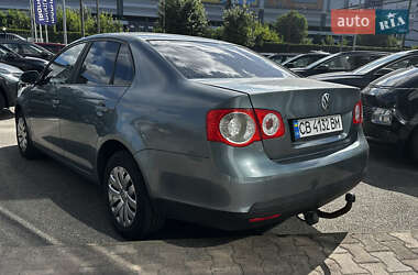 Седан Volkswagen Jetta 2008 в 