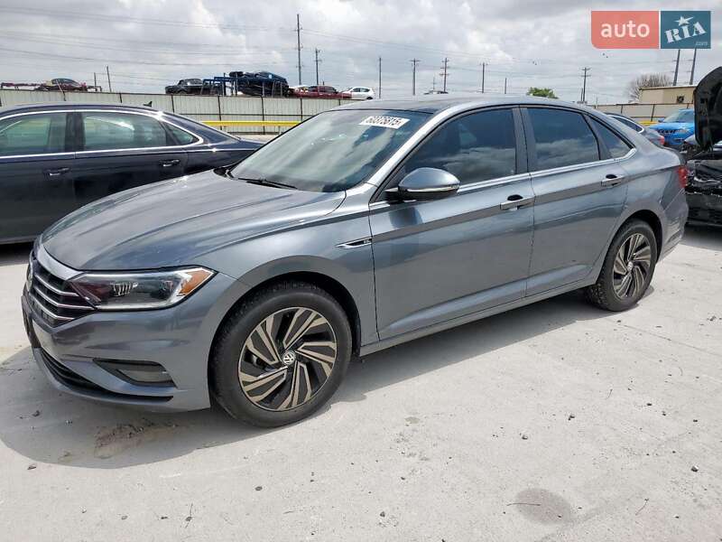 Седан Volkswagen Jetta 2019 в 