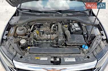 Седан Volkswagen Jetta 2019 в 