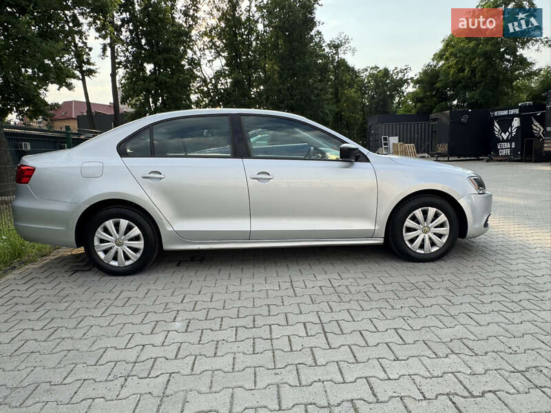 Седан Volkswagen Jetta 2011 в Киеве