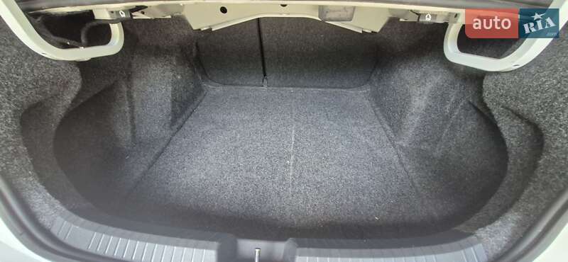 Седан Volkswagen Jetta 2018 в Днепре