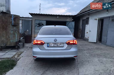Седан Volkswagen Jetta 2012 в 