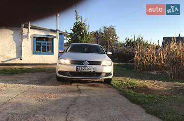 Седан Volkswagen Jetta 2012 в 