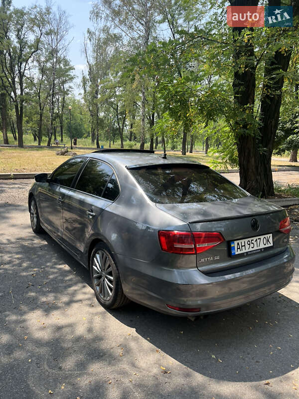 Седан Volkswagen Jetta 2015 в Киеве
