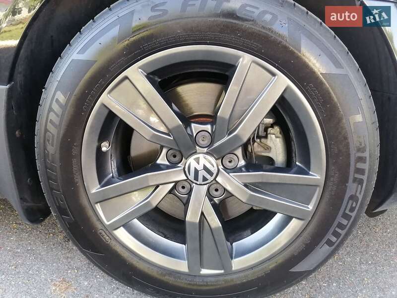 Универсал Volkswagen Jetta 2012 в Киеве