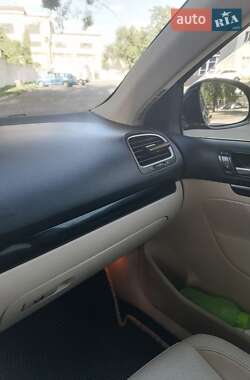 Универсал Volkswagen Jetta 2012 в 