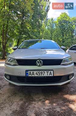 Седан Volkswagen Jetta 2012 в Києві