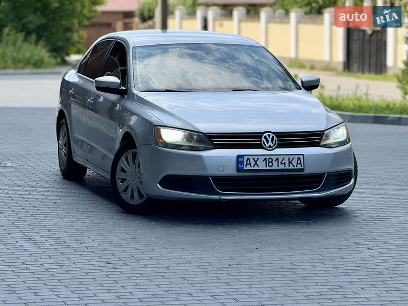 Седан Volkswagen Jetta 2013 в Полтаве