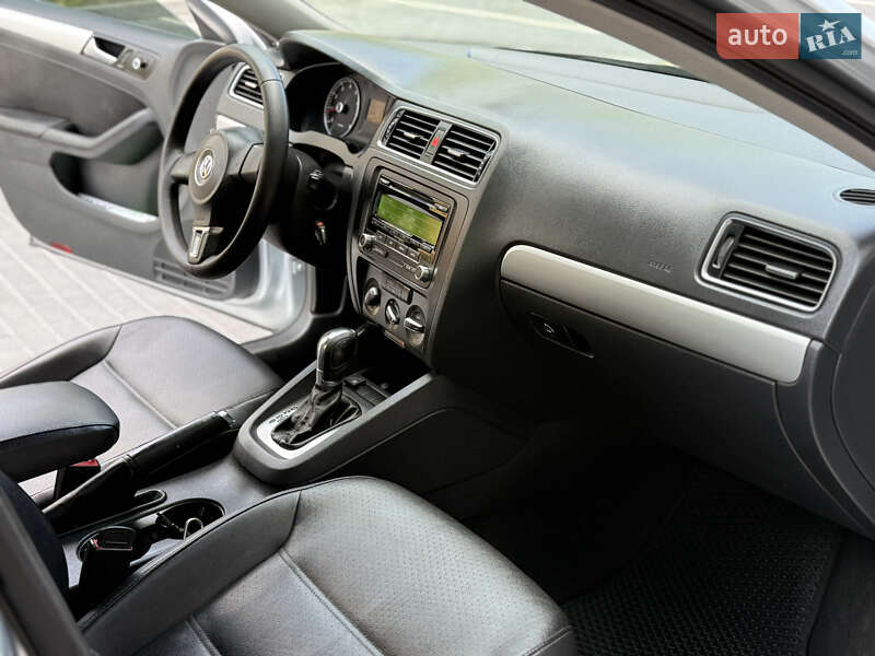 Седан Volkswagen Jetta 2013 в Полтаве