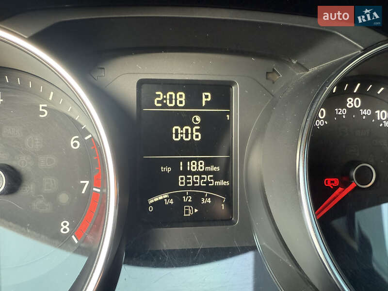 Седан Volkswagen Jetta 2015 в Днепре
