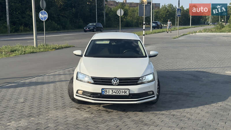 Седан Volkswagen Jetta 2016 в Полтаве