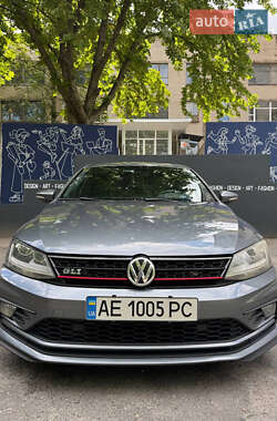 Седан Volkswagen Jetta 2016 в 