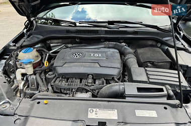 Седан Volkswagen Jetta 2016 в 